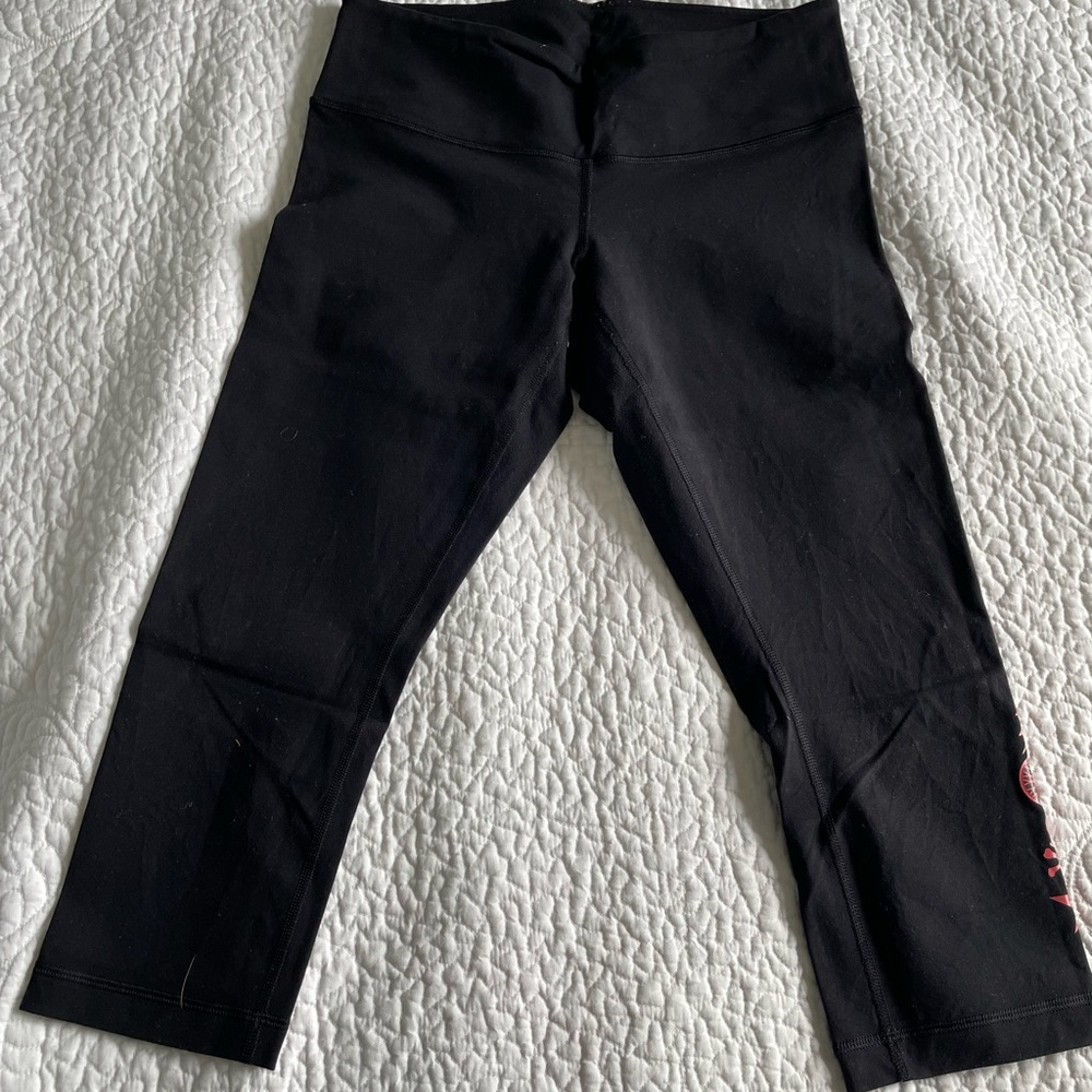 Lululemon x SoulCycle wunder under crop